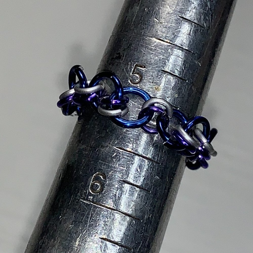 Blue, Purple and Silver chainmail ring, Size 5 1/2